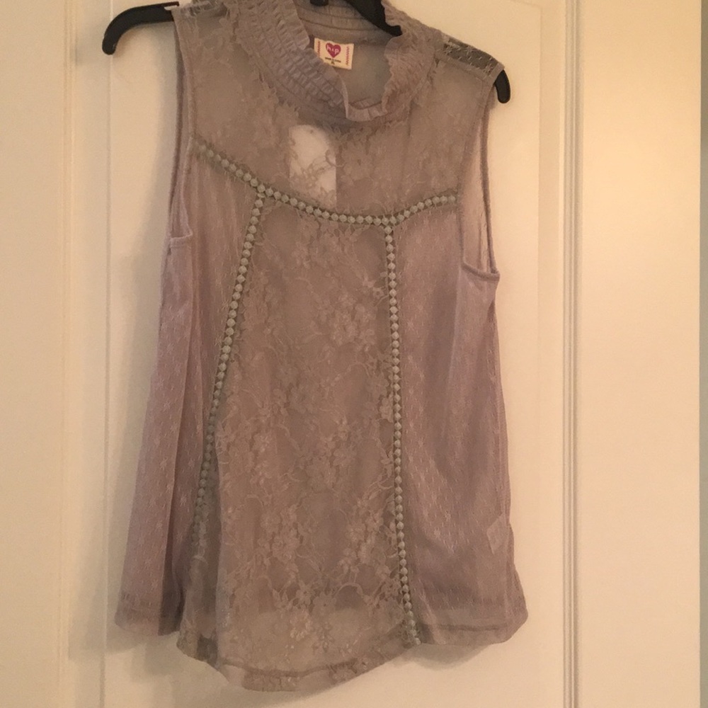 Girl’s blouse